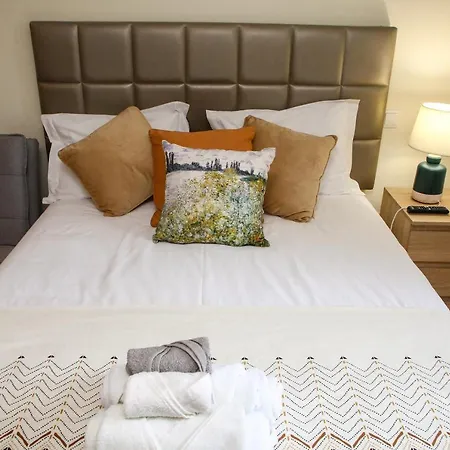 Апартаменты Torrinha & Sa