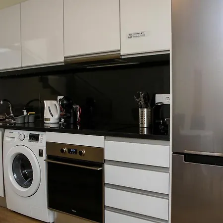 Daire Torrinha & Sa *